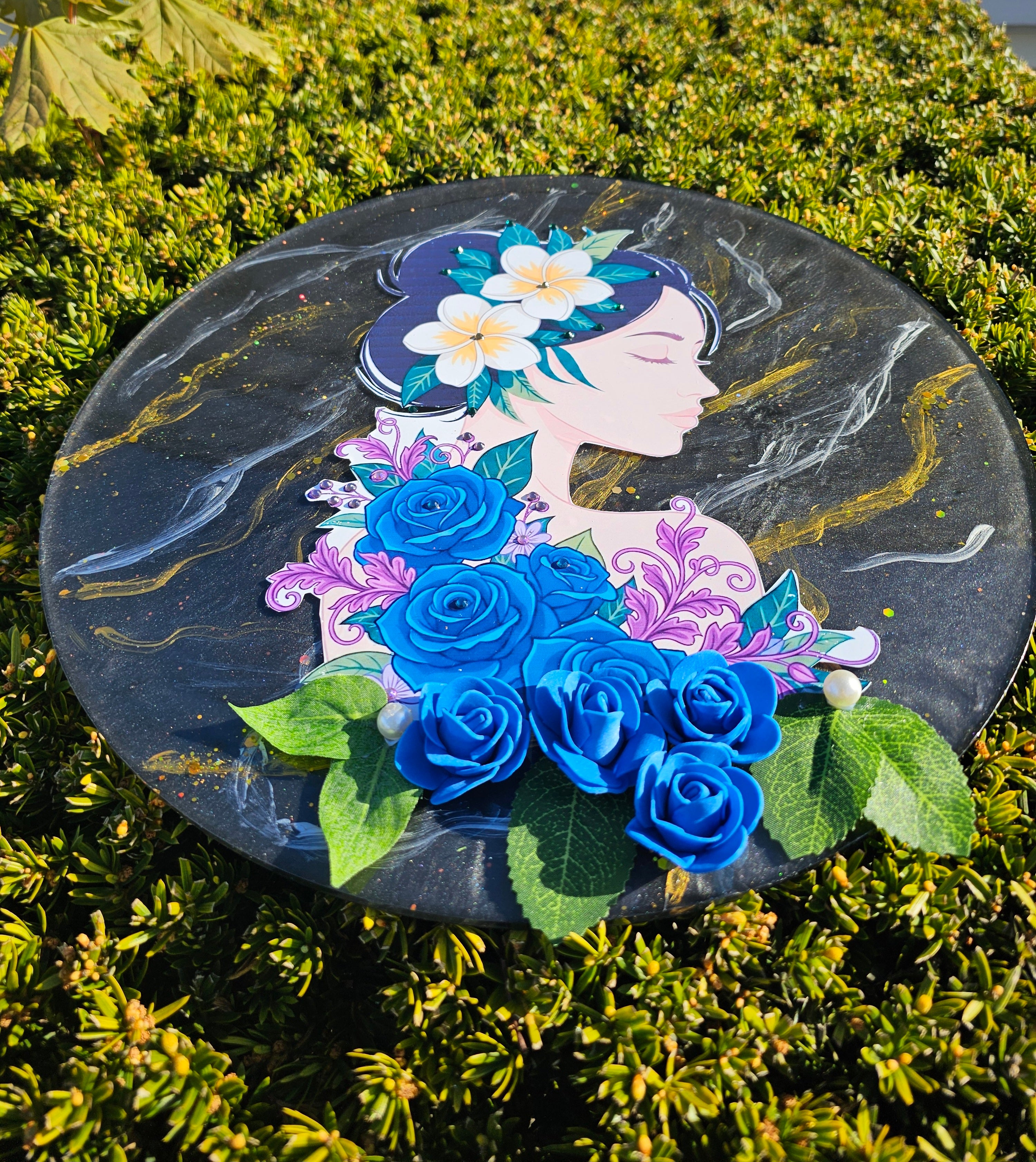 Floral lady wall deco