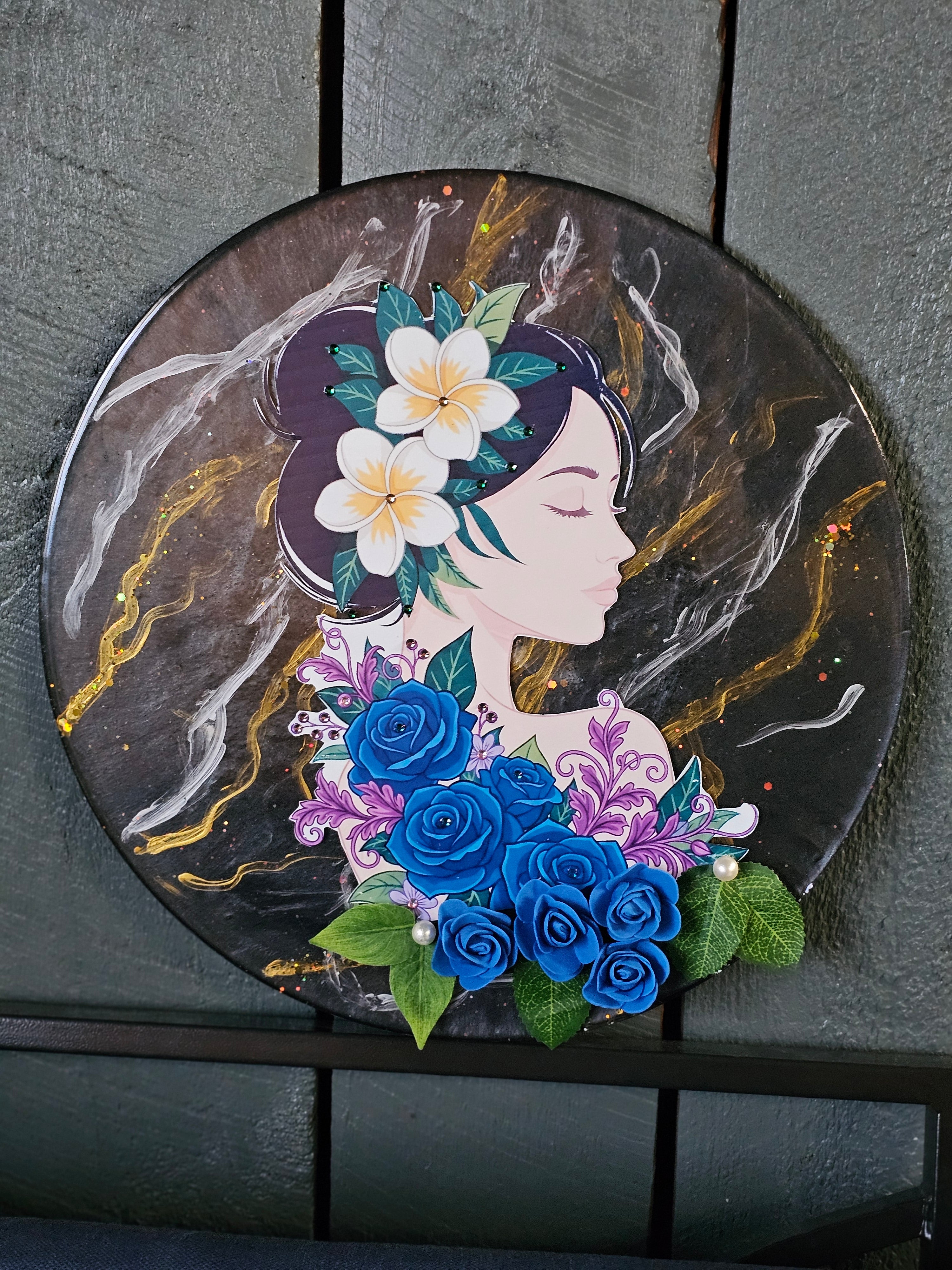 Floral lady wall deco